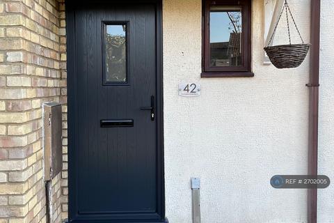 2 bedroom terraced house to rent, Victoria Gardens, Colchester, CO4