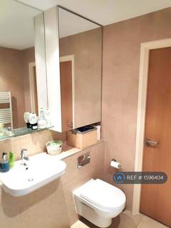 2 bedroom flat to rent, Quadrant Court, Wembley, HA9
