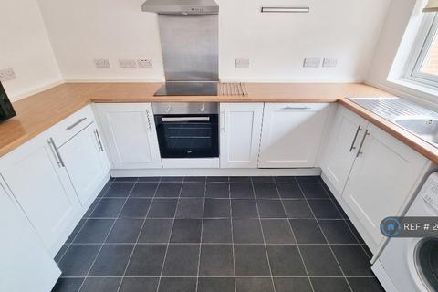 4 bedroom detached house to rent, Greenfield Street, Nottingham, NG7