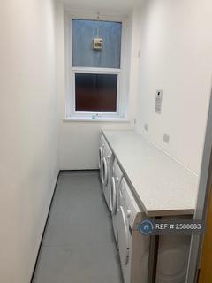 Studio to rent, Llanfair Buildings, Swansea, SA1