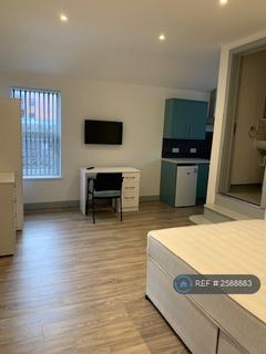 Studio to rent, Llanfair Buildings, Swansea, SA1