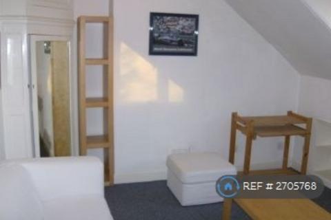 1 bedroom flat to rent, Regent Park Terrace, Leeds, LS6