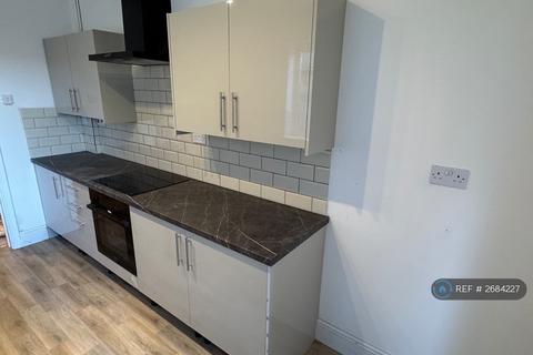3 bedroom terraced house to rent, Grimsby Road, Cleethorpes, DN35