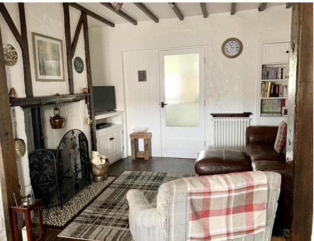 Living Room4.jpg