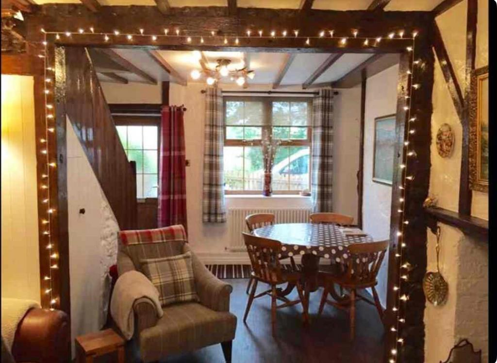 Living Room2.jpg