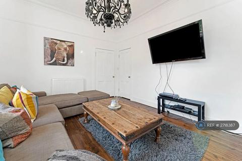 undefined, Breadalbane Terrace, Edinburgh, EH11