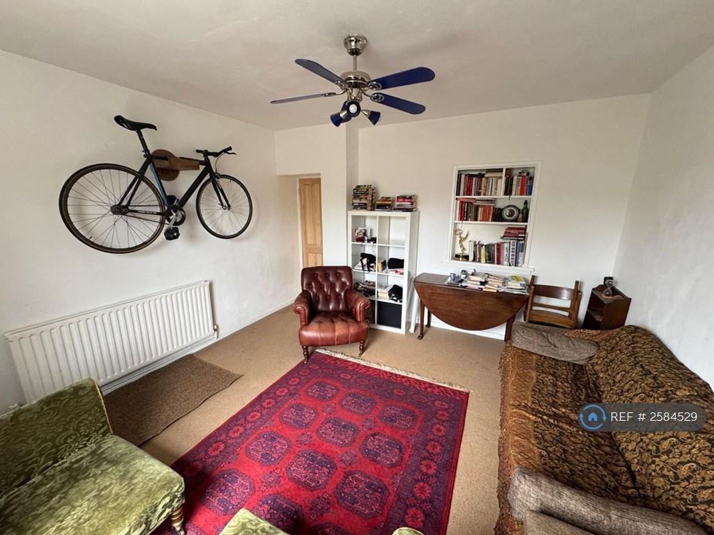 Living Room 4