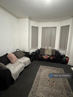 5 bedroom terraced house to rent, Elleray Road, Salford, M6