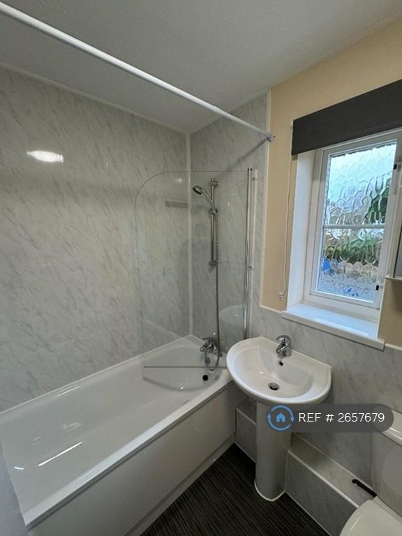 Bath, Shower, Sink, Wc
