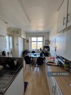 1 bedroom in a house share to rent, Sussex Square, Brighton, BN2