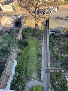 1 bedroom in a house share to rent, Sussex Square, Brighton, BN2