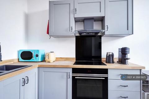 1 bedroom flat to rent, Tudor House, Brighouse, HD6