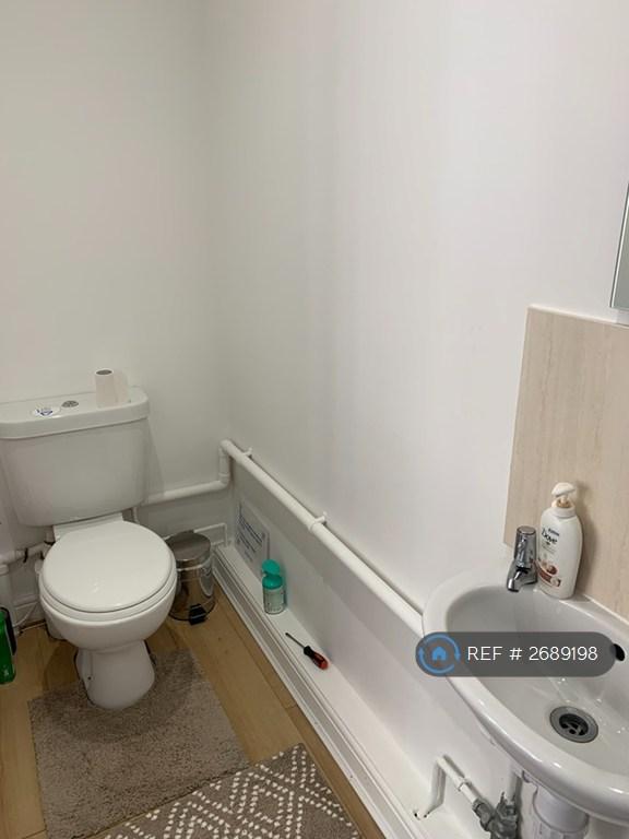 Downstairs Bathroom