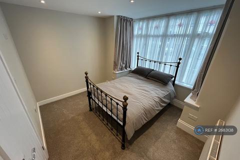 undefined, Alexandra Ave, Luton, LU3