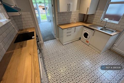 undefined, Alexandra Ave, Luton, LU3