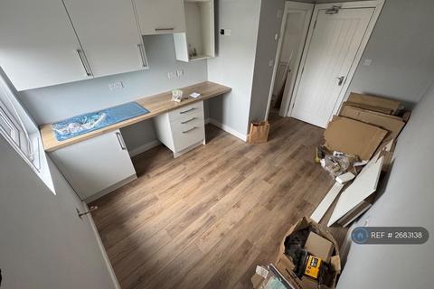 1 bedroom in a house share to rent, Alexandra Ave, Luton, LU3