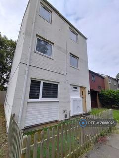 1 bedroom in a house share to rent, North Holme Court, Northampton, NN3