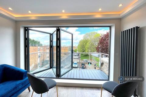 undefined, Lavender Hill, London, SW11