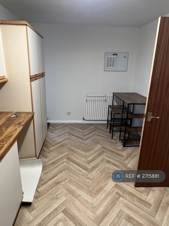 Kitchen With Diner Area