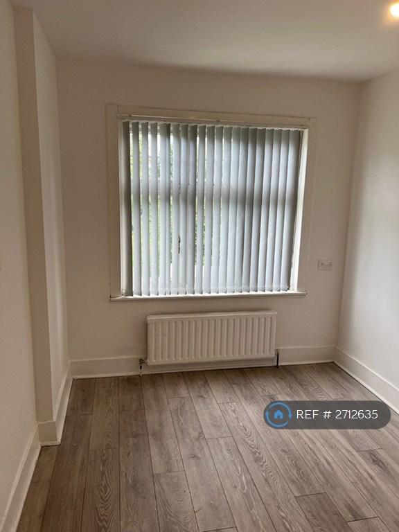 Upstairs Bedroom Facing The Garden