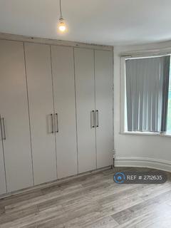4 bedroom detached house to rent, Jersey Road, Isleworth, TW7