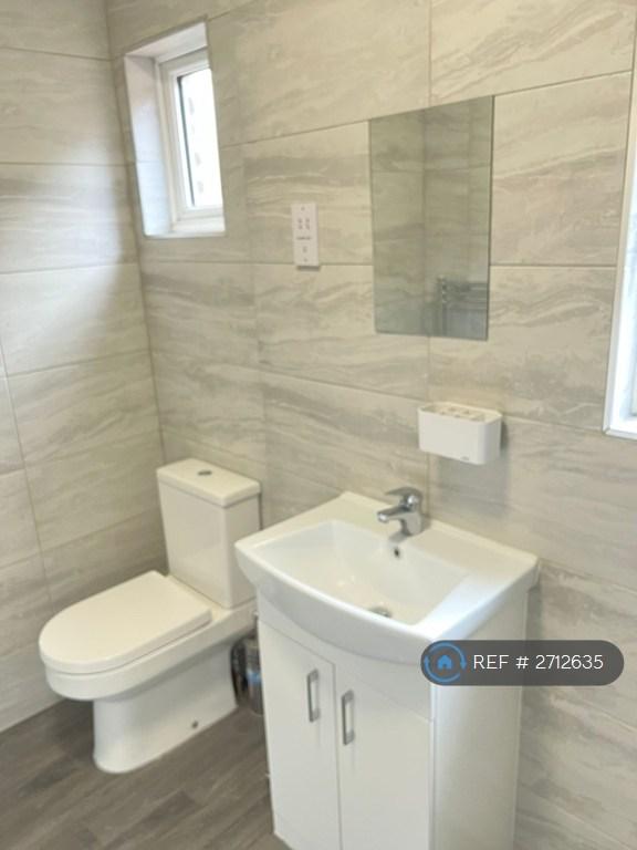 Upstairs Bathroom