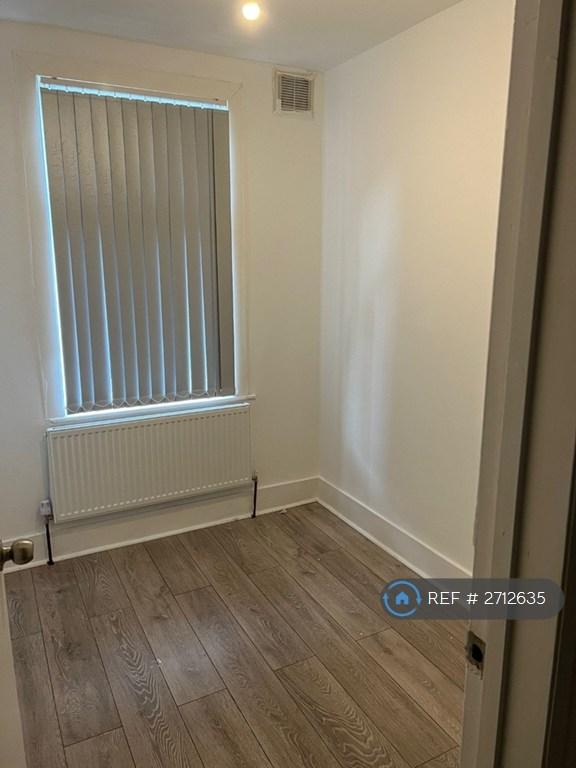 Upstairs Box Bedroom