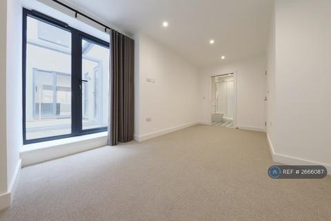 undefined, High Street, Bromley, BR1