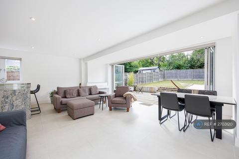 undefined, Chigwell Grange, Chigwell, IG7