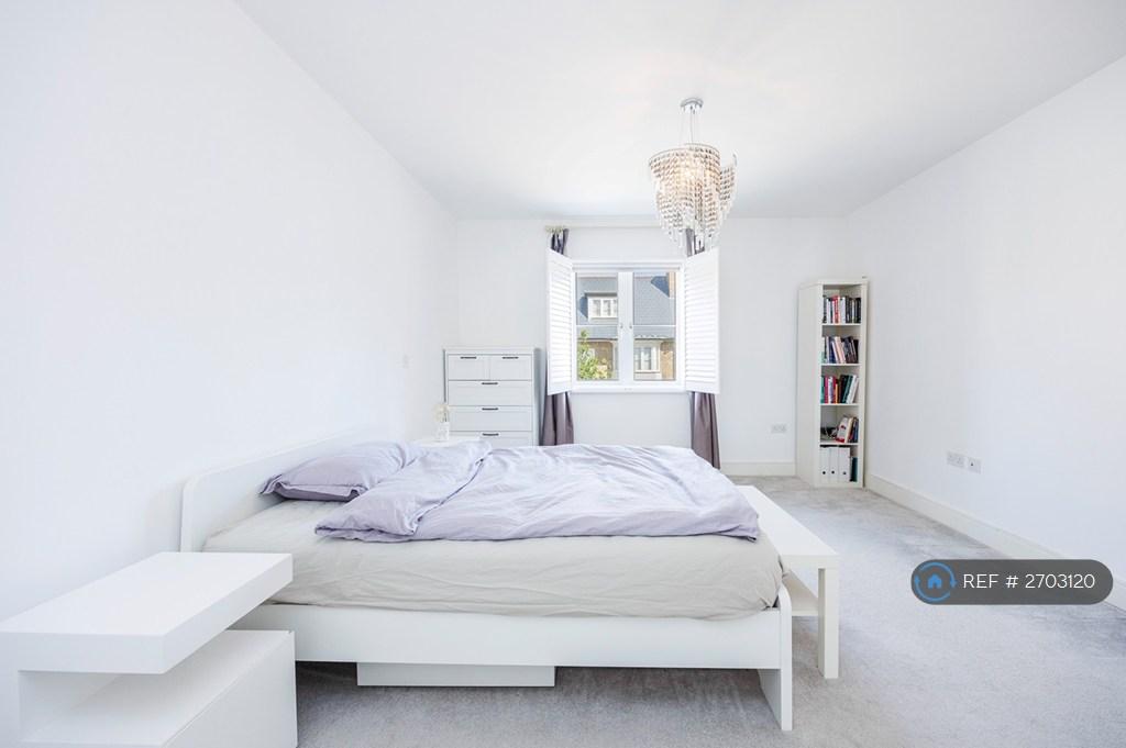 Large Bedroom