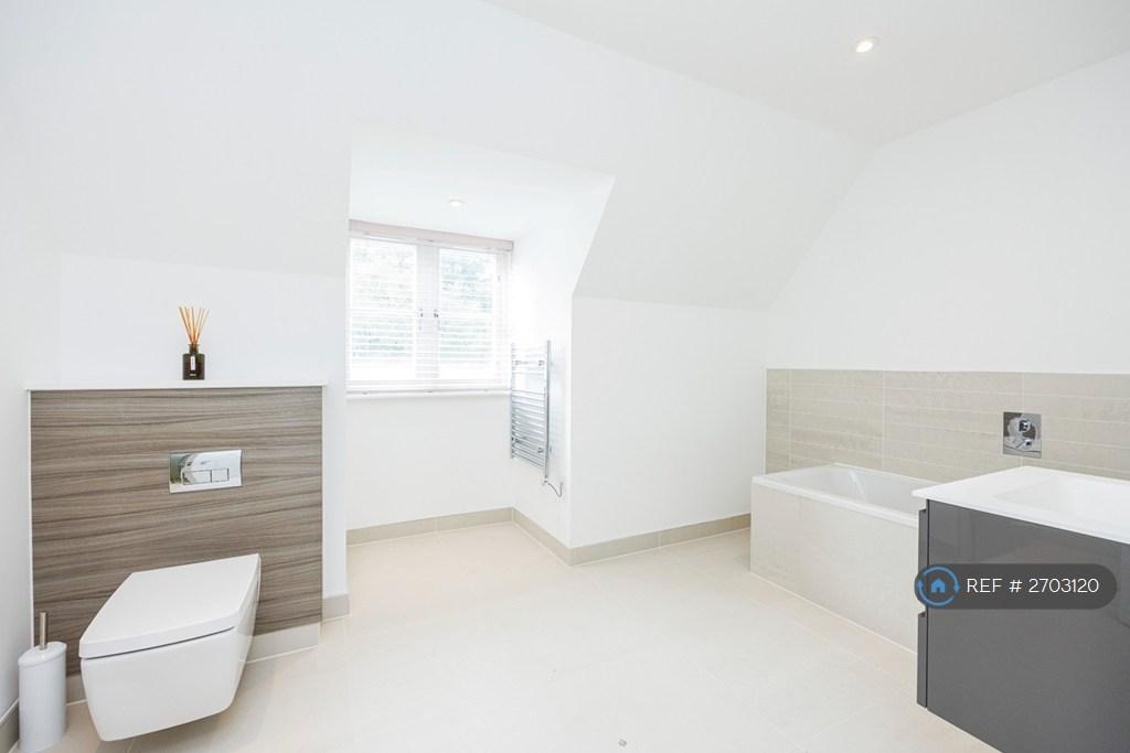 Top Floor Bath