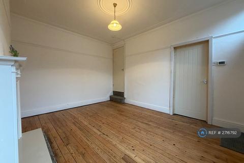 undefined, Parkfield Mount, Leeds, LS11