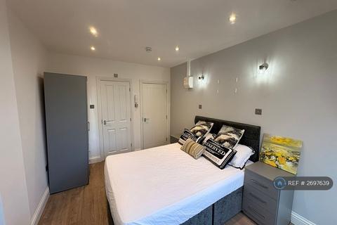 1 bedroom in a house share to rent, Forty Avenue, Wembley, HA9