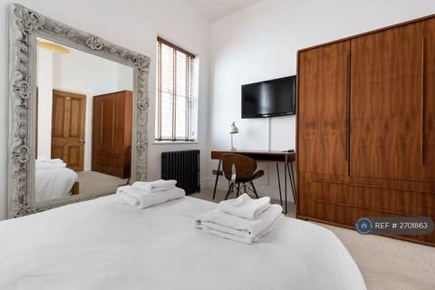 2 bedroom flat to rent, Cleve Road, London, NW6