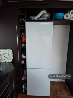 undefined, Grove Park, London, NW9