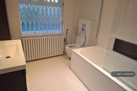 undefined, Grove Park, London, NW9