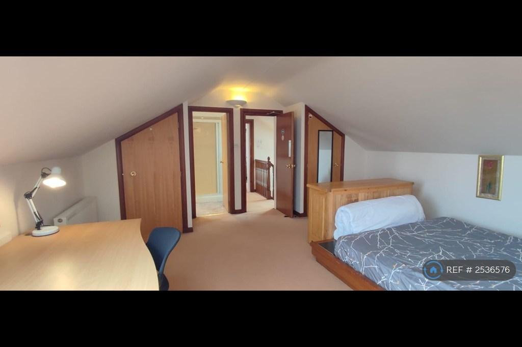 Ensuite Bedroom