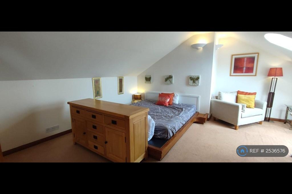 Ensuite Bedroom