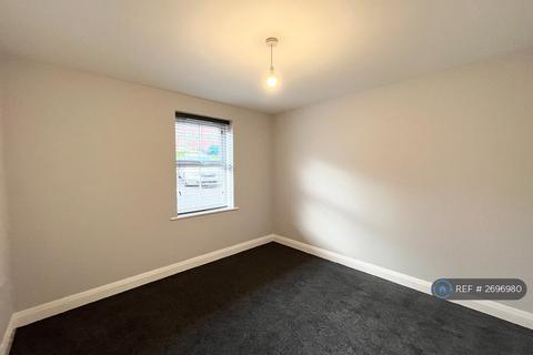 2 bedroom flat to rent, Palace Close, Shepshed, Loughborough, LE12