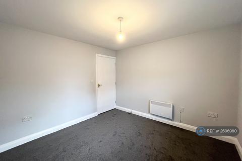 2 bedroom flat to rent, Palace Close, Shepshed, Loughborough, LE12