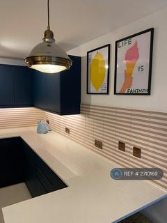 2 bedroom flat to rent, Nacovia House, London, SW6
