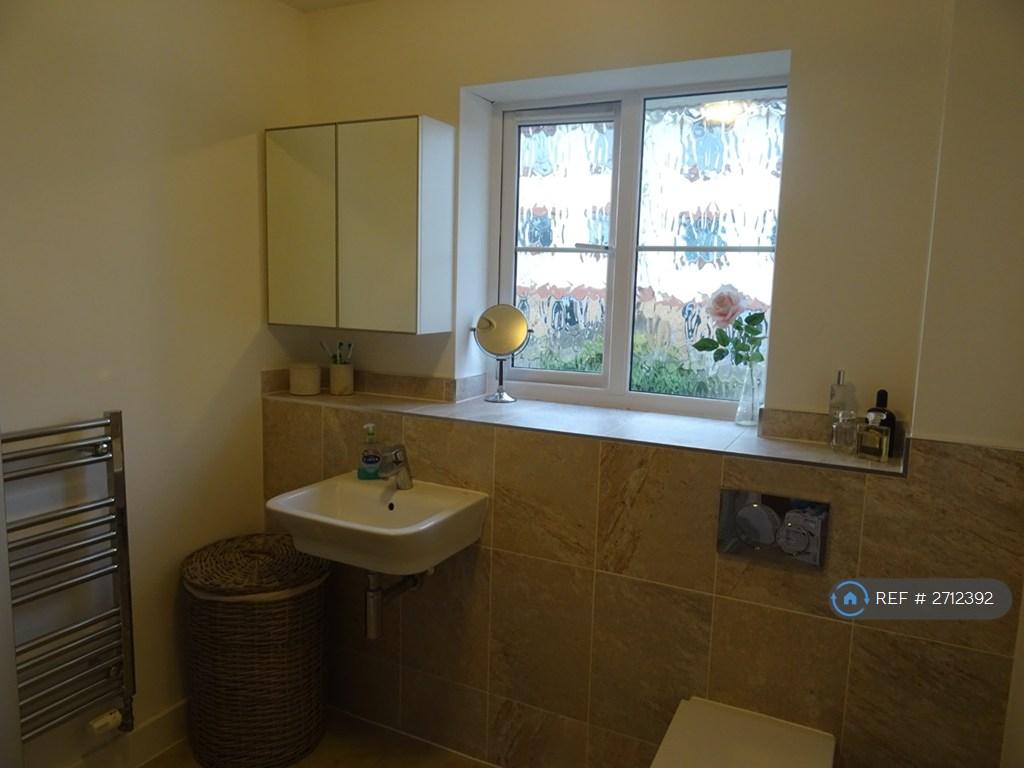 Master Ensuite