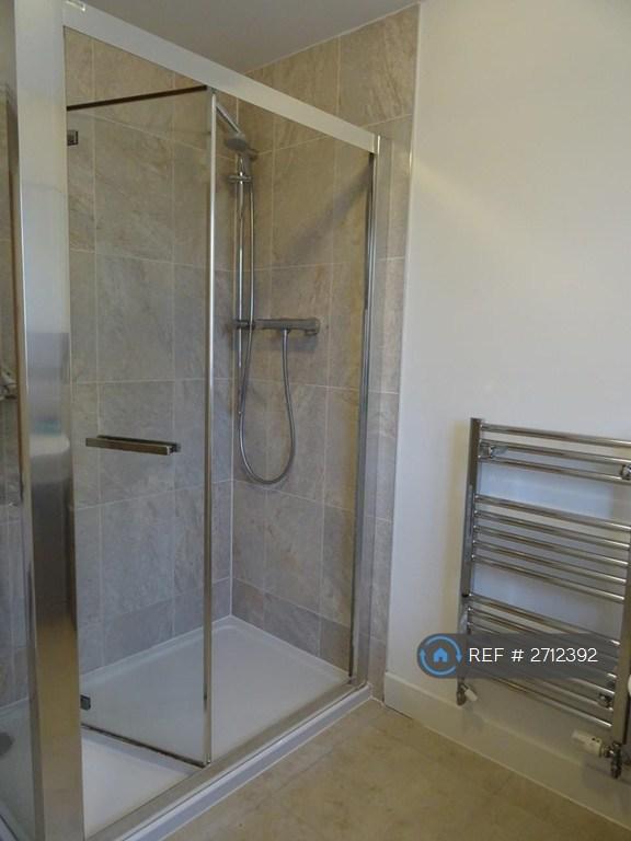 Master Ensuite