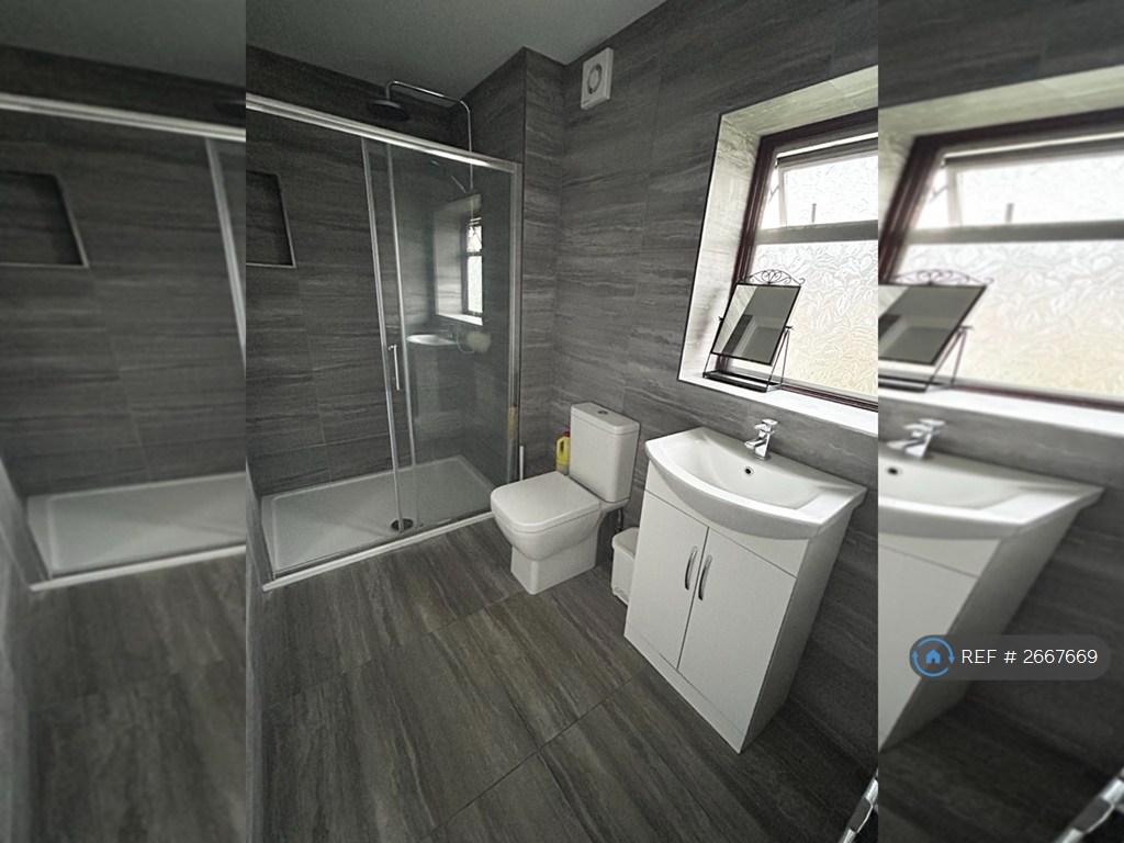 Upstairs Shower + Wc