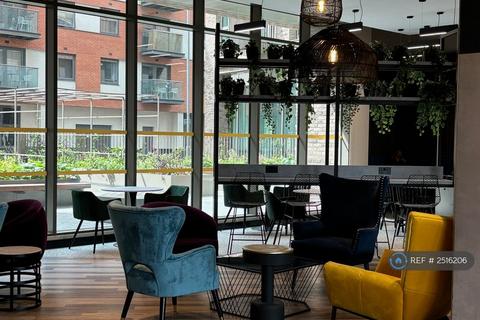 1 bedroom in a flat share to rent, Ancoats Gardens, Manchester, M4