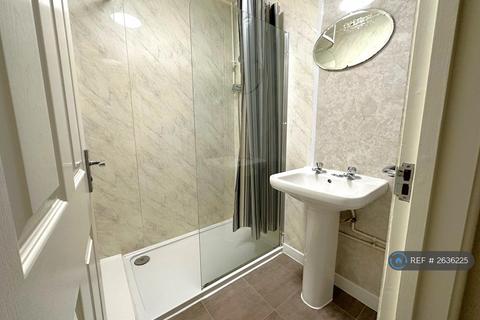 3 bedroom terraced house to rent, Stokes Croft, Bristol, BS1