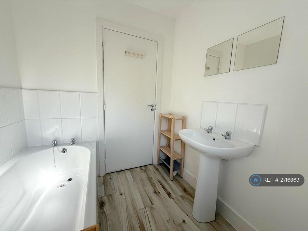 Upstairs Bathroom