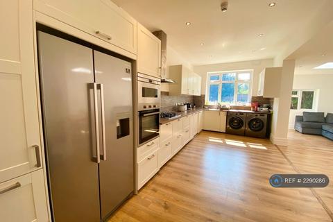 1 bedroom in a house share to rent, Park Hill Road, Wallington, SM6