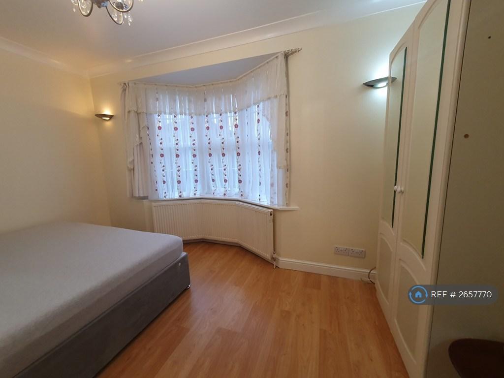 Master Room 1