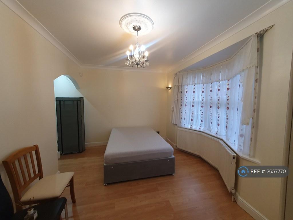 Master Room 1
